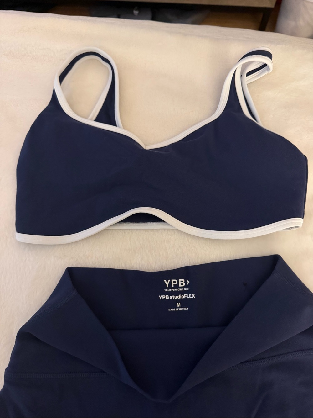 Abercrombie & Fitch Navy Blue Active Set with White Trim - Picture 3 of 3